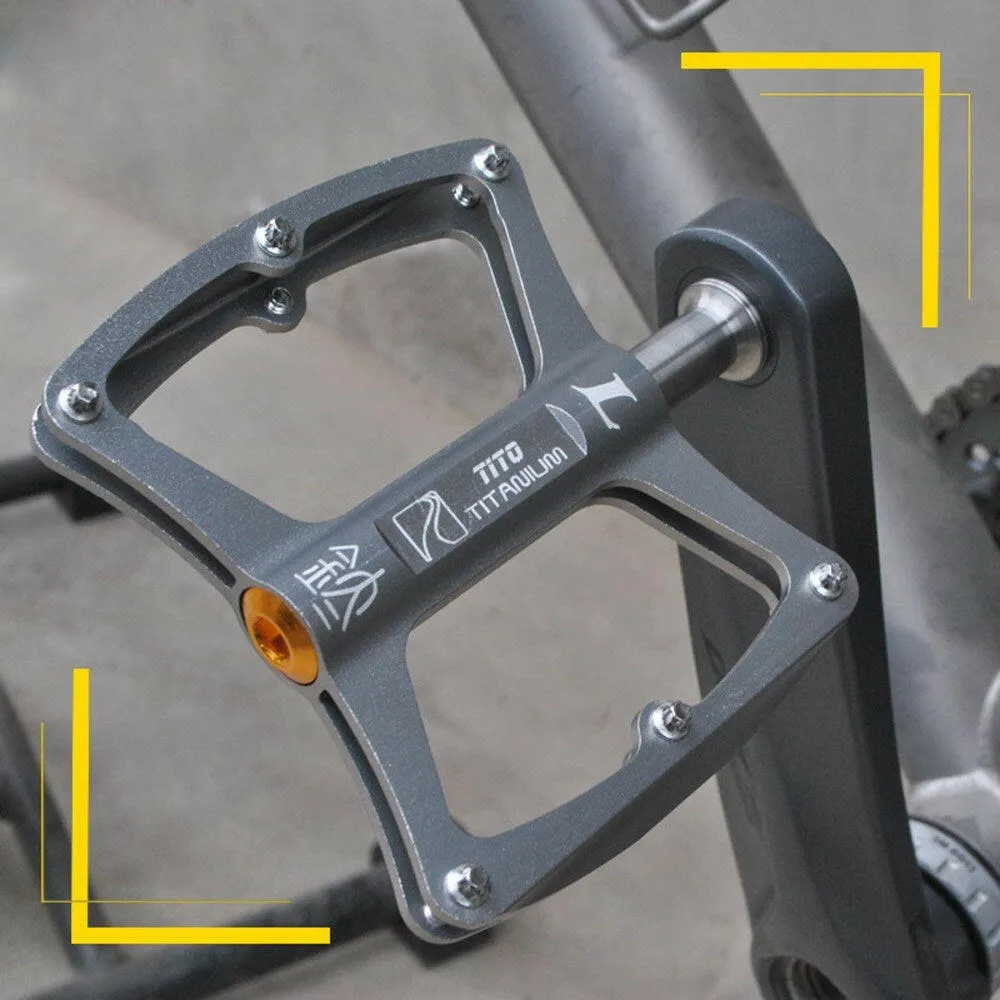 Titanium Alloy Bike Pedals Ultra Light Mountain Bicycle Pedals Non-Slip Cycling Pedals Bicycle Flat Alloy Pedals